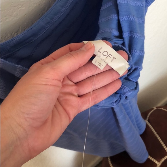 Blue top with small open back - Picture 4 of 5